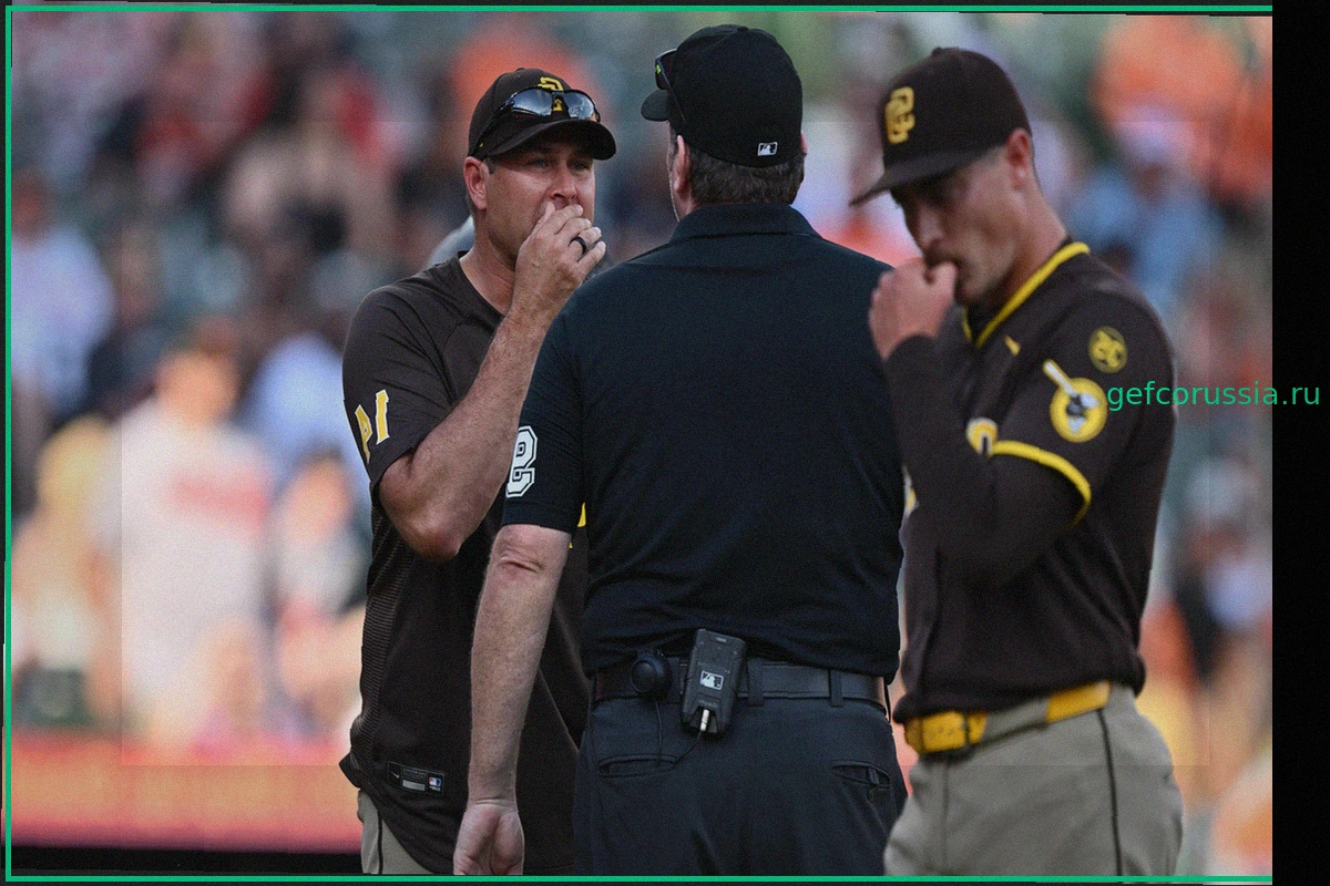 MLB отстранила Рона Мариначчо и Крэйга Стеммена из «Пэдрес» после инцидента с Ганнаром Хендерсоном в матче с «Ориолс»