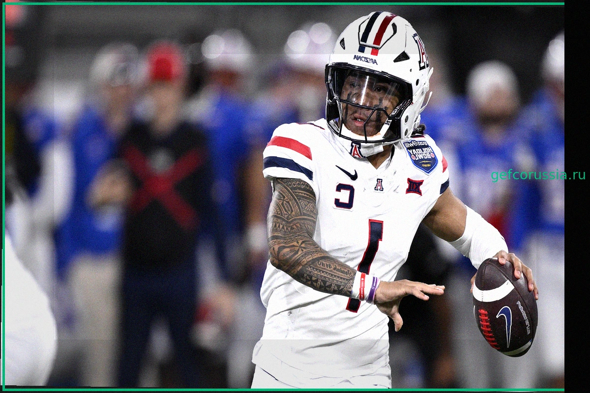 Arizona QB Noah Fifita Hailed as 'Absolute Badass' by Coach and Rivals, Touting Him as 'Best of the Best'